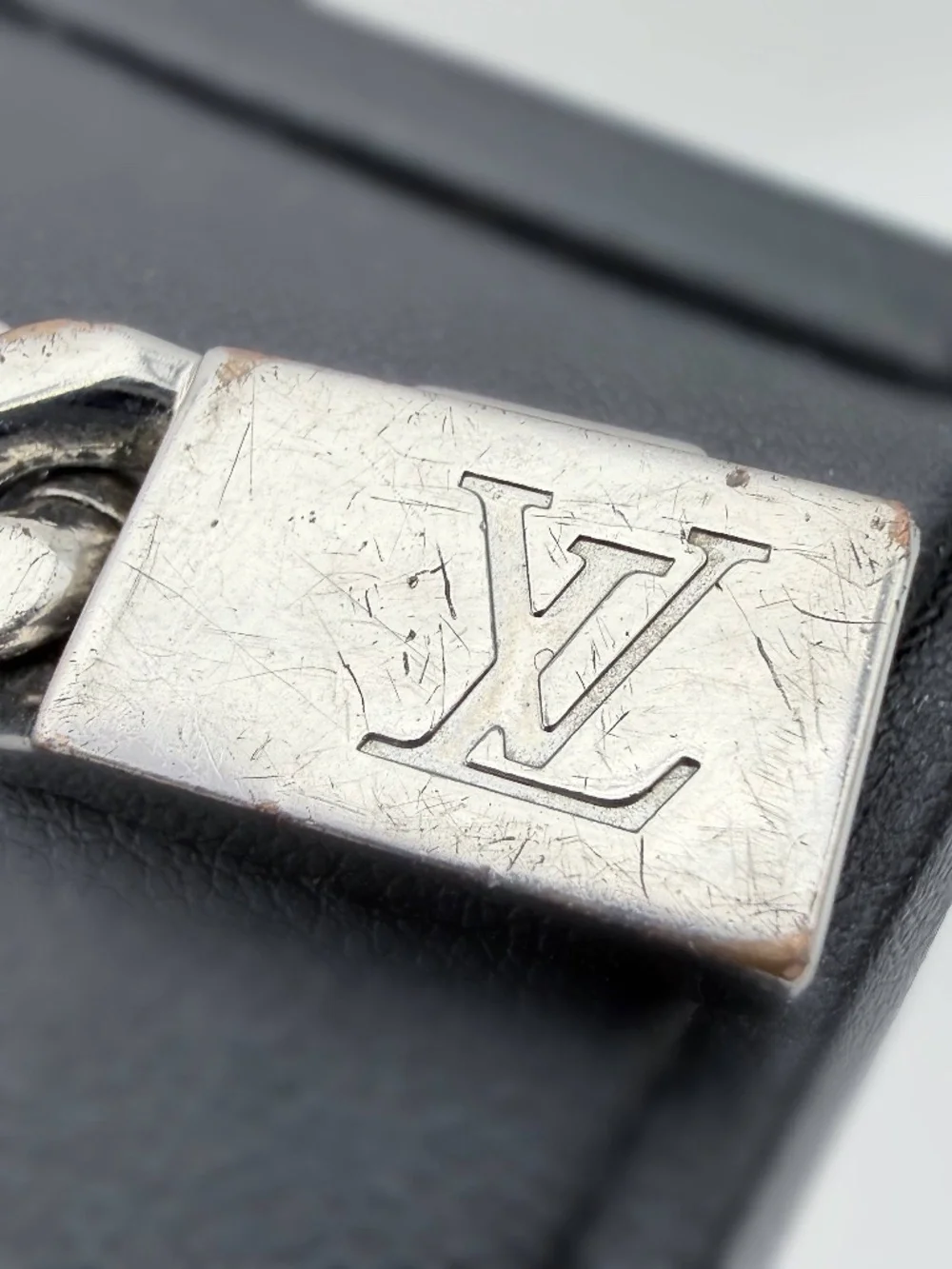 Authentic Louis Vuitton Logo Monogram Chain Bracelet Silver tone Italy M00270